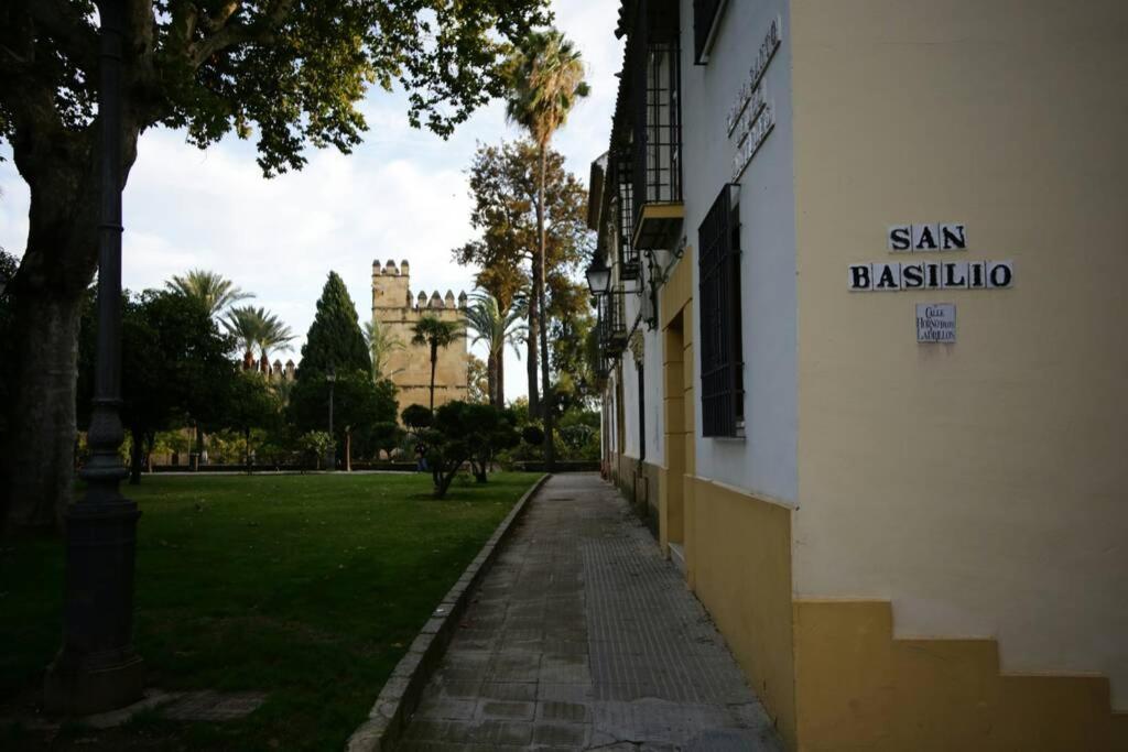 Calle San Basilio - Patios. Aparcamiento Gratis Apartment