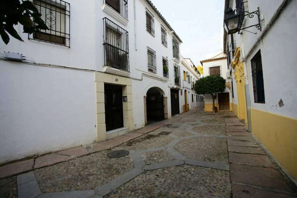 Apartment Calle San Basilio - Patios. Aparcamiento Gratis