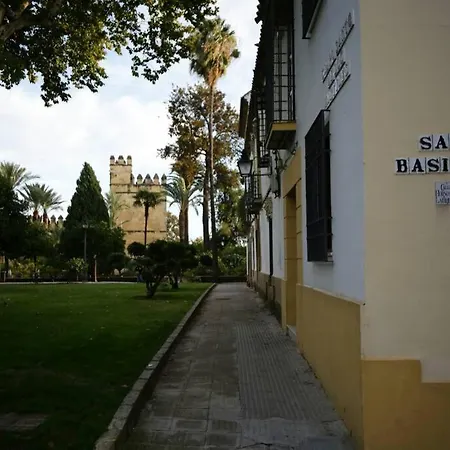 Calle San Basilio - Patios. Aparcamiento Gratis Cordoba Exterior photo